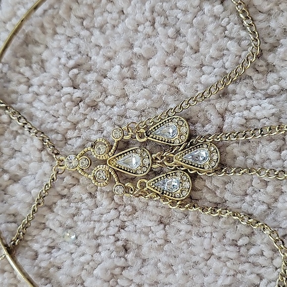 Headpiece - Picture 2 of 2